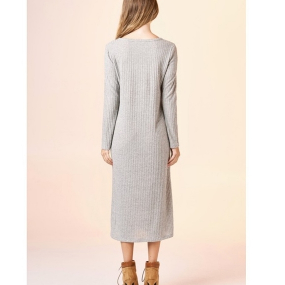 ODDY Maxi Sweater Dress - Picture 3 of 11